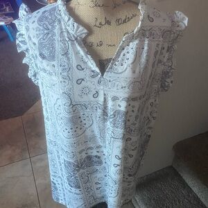 White Paisley Ruffle-Sleeve Tunic Top - Elegant Everyday